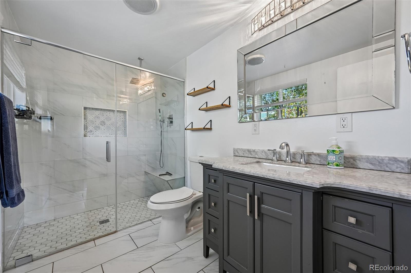 MLS Image #14 for 10470  livingston drive,northglenn, Colorado