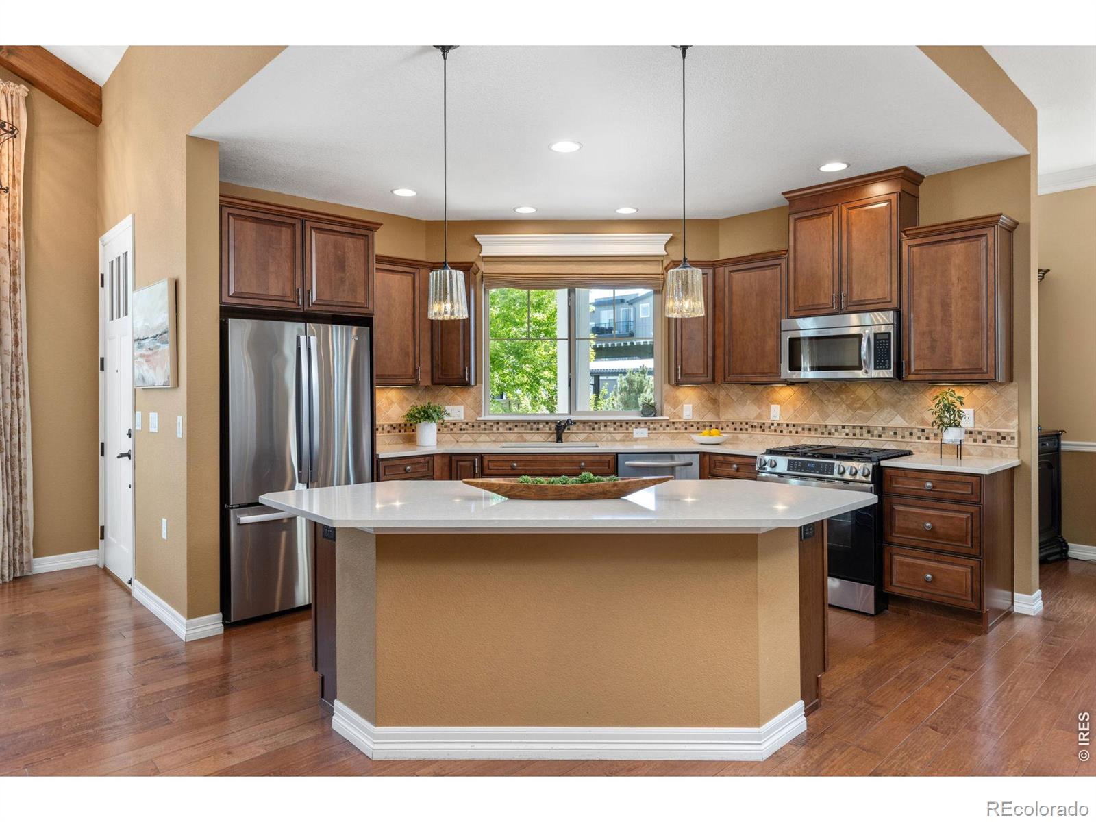 MLS Image #7 for 1806  jules lane,louisville, Colorado