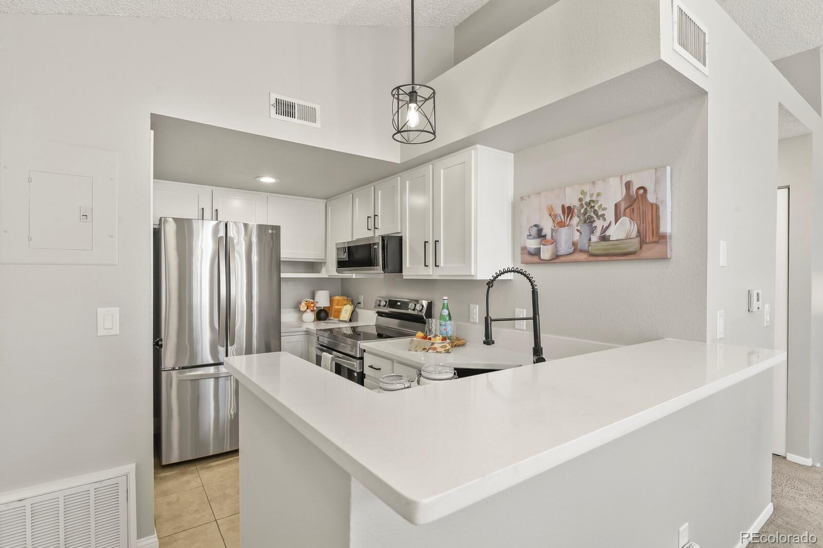 MLS Image #2 for 4760 s wadsworth boulevard d207,littleton, Colorado
