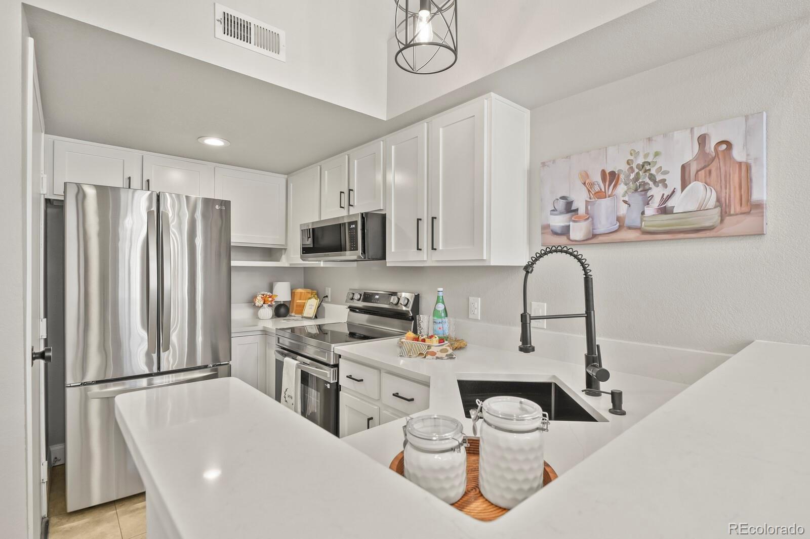 MLS Image #5 for 4760 s wadsworth boulevard d207,littleton, Colorado