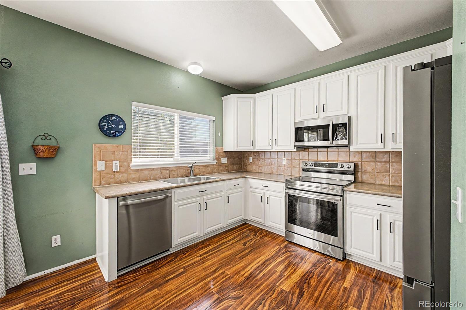 MLS Image #13 for 24782 e wyoming circle,aurora, Colorado