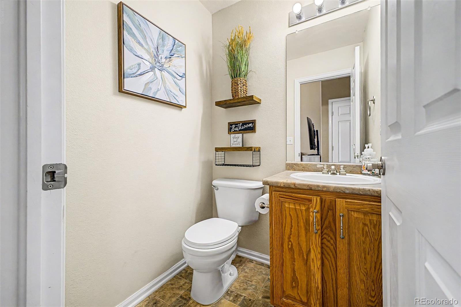 MLS Image #15 for 24782 e wyoming circle,aurora, Colorado