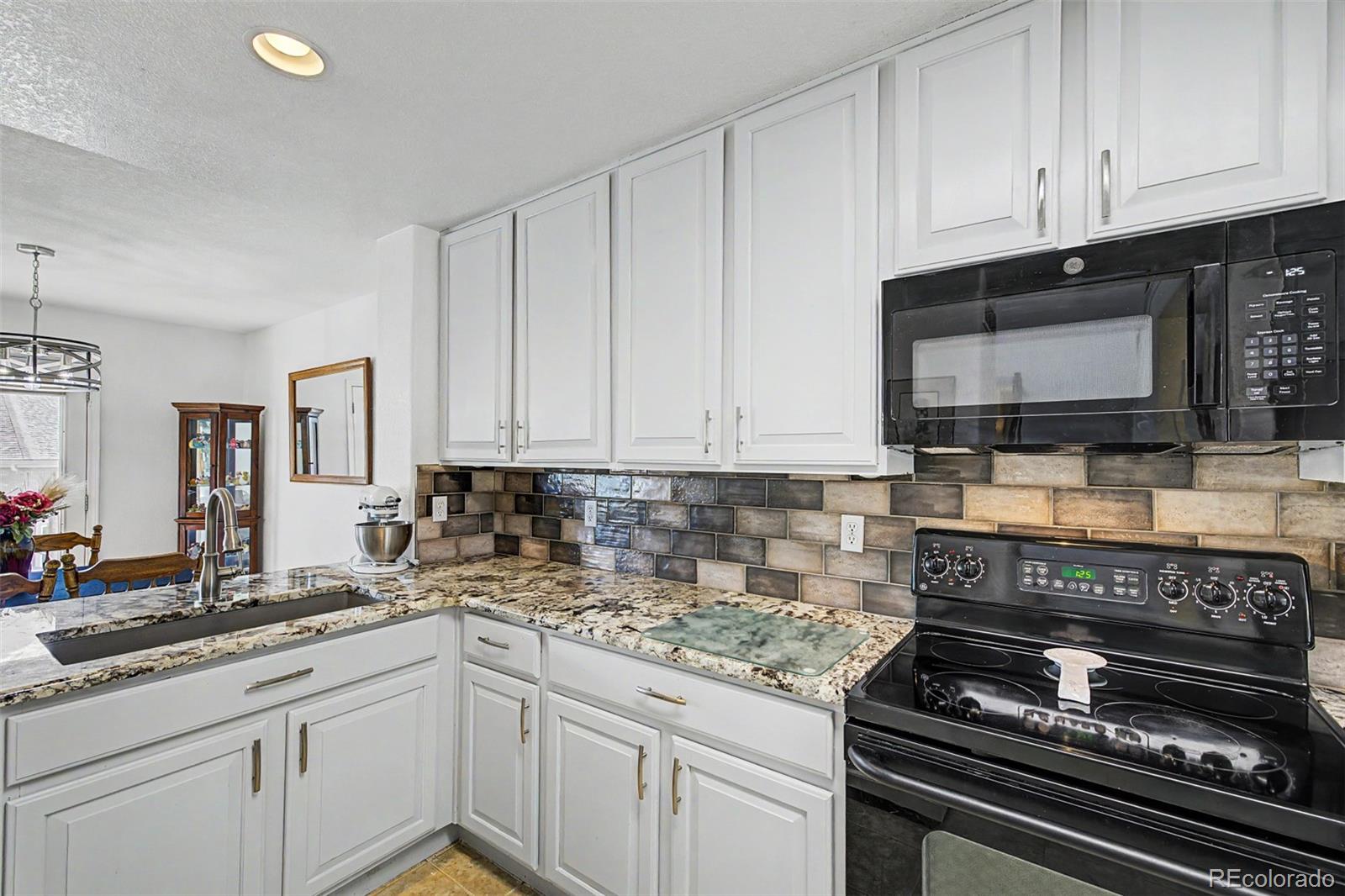 MLS Image #3 for 21965 e irish drive,aurora, Colorado