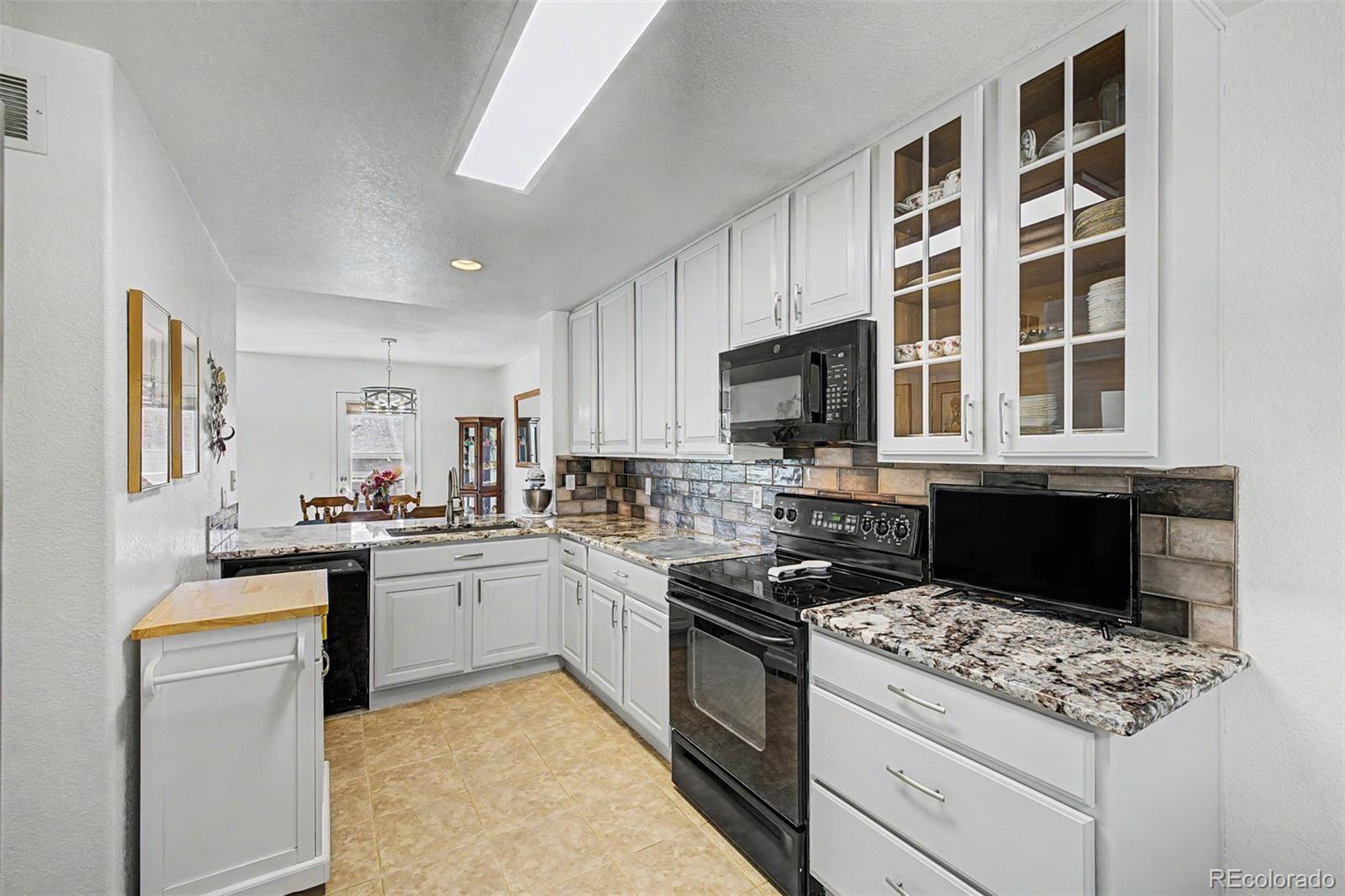 MLS Image #5 for 21965 e irish drive,aurora, Colorado