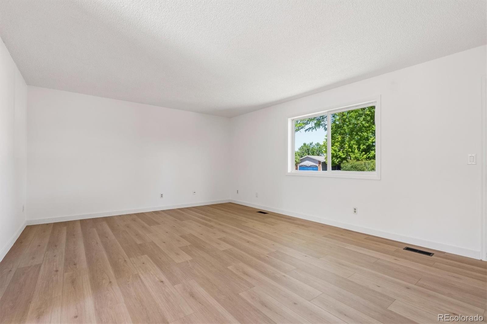 MLS Image #5 for 617 s estrella avenue,loveland, Colorado