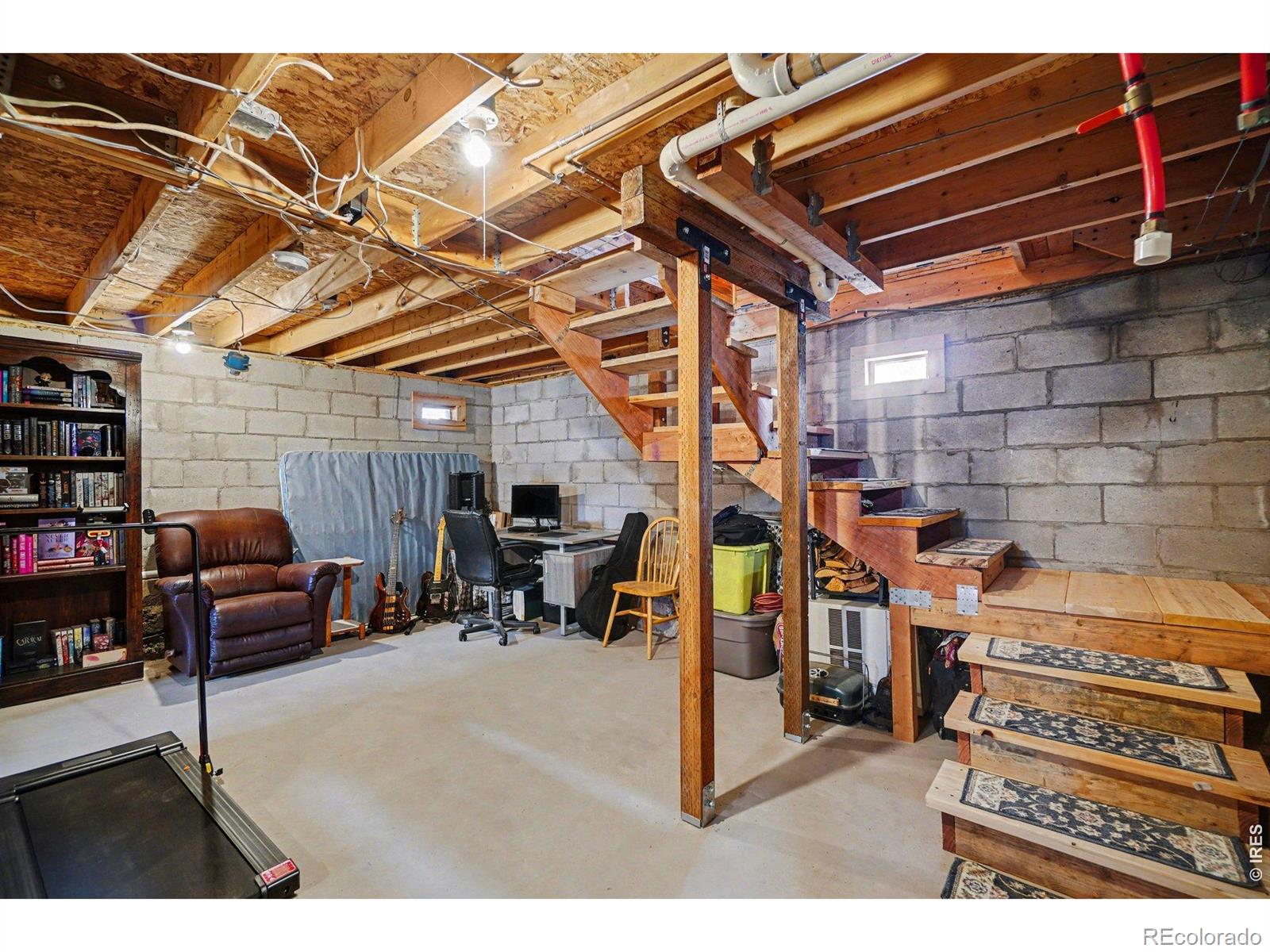 MLS Image #14 for 28  possum court,drake, Colorado