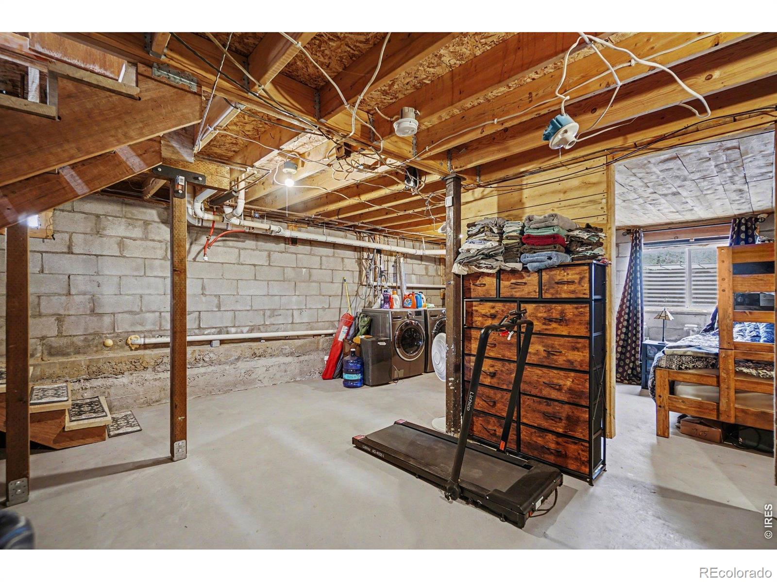 MLS Image #15 for 28  possum court,drake, Colorado