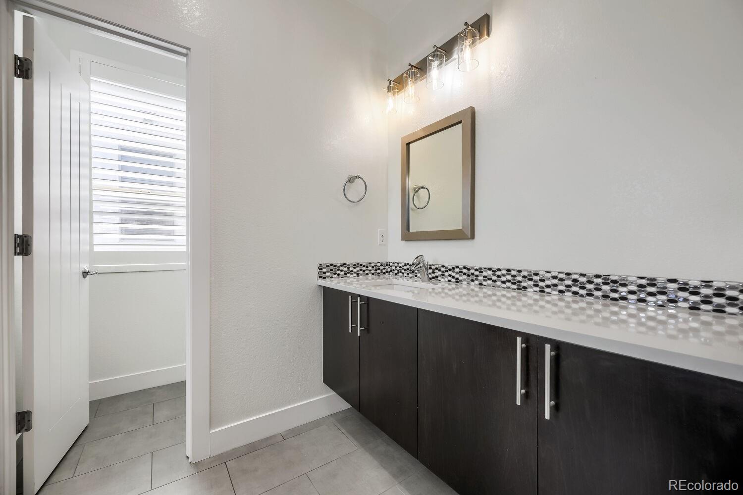 MLS Image #12 for 5053  valentia street 101,denver, Colorado