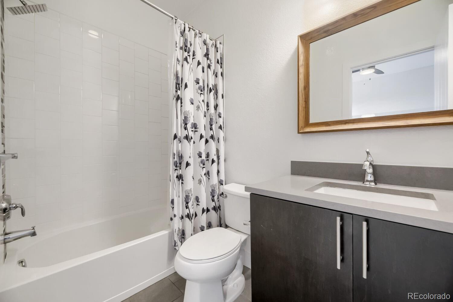 MLS Image #18 for 5053  valentia street 101,denver, Colorado