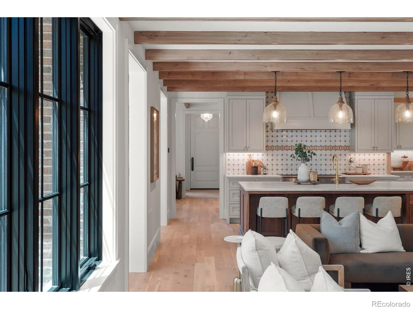 MLS Image #15 for 888 s franklin street,denver, Colorado