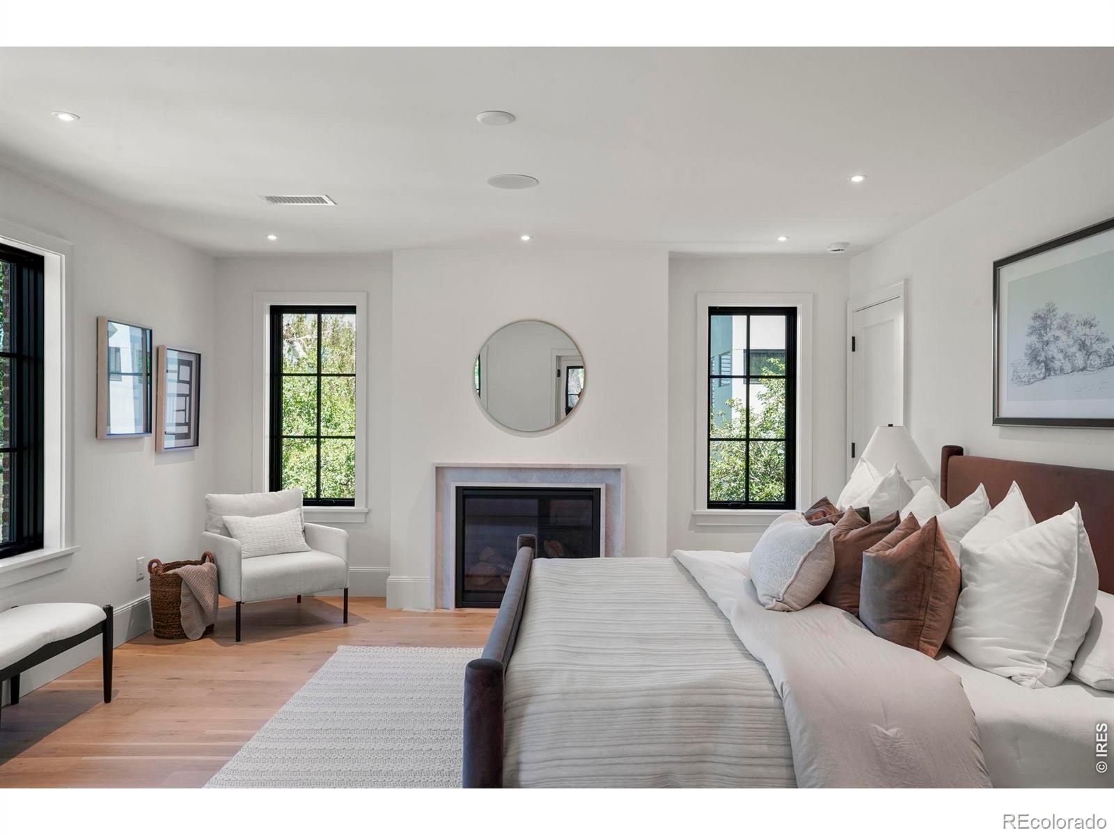 MLS Image #21 for 888 s franklin street,denver, Colorado