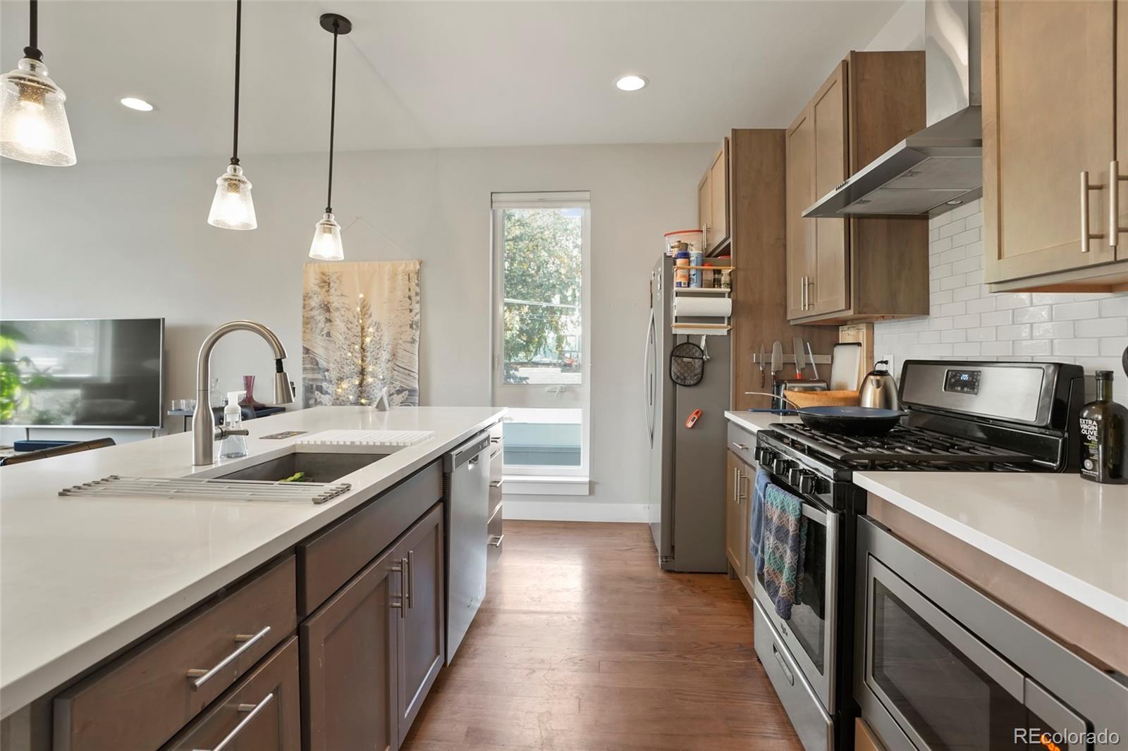 MLS Image #11 for 3131 w conejos place,denver, Colorado