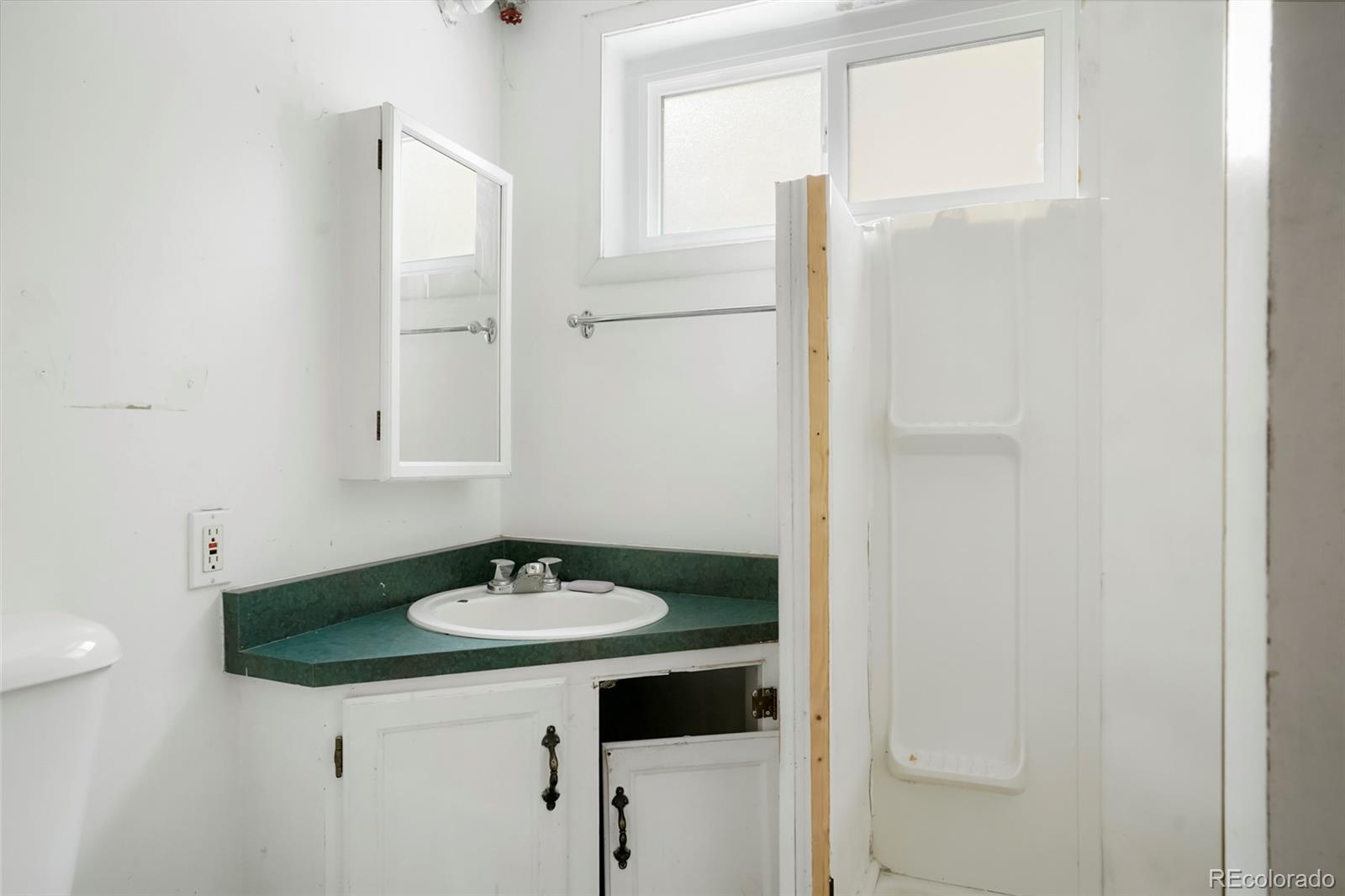 MLS Image #14 for 1435  eaton street,denver, Colorado