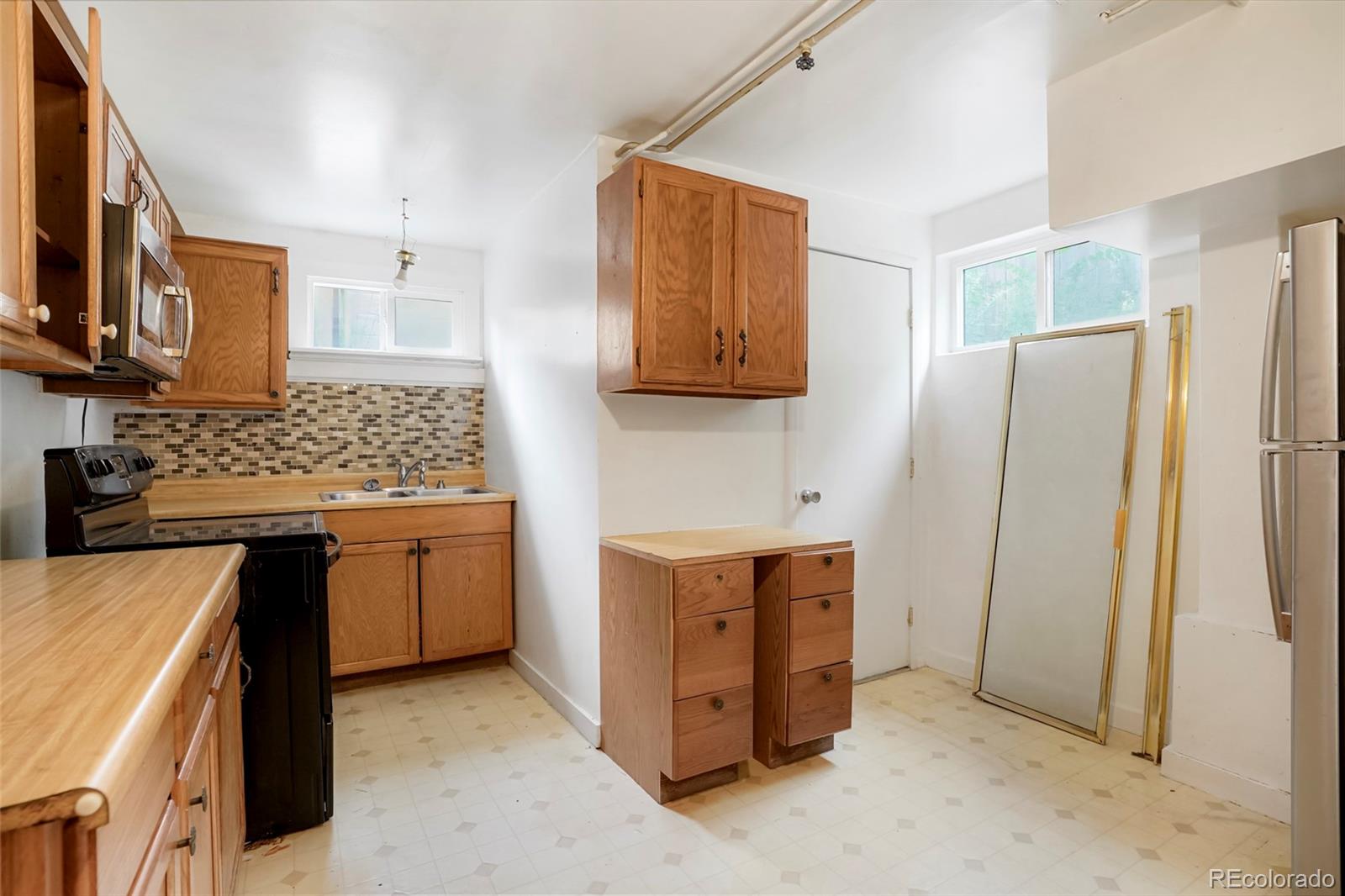 MLS Image #16 for 1435  eaton street,denver, Colorado