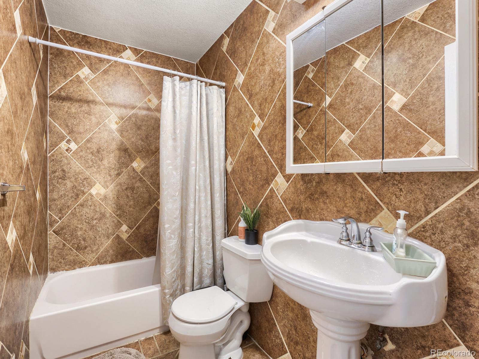 MLS Image #16 for 4960 w oregon place,denver, Colorado