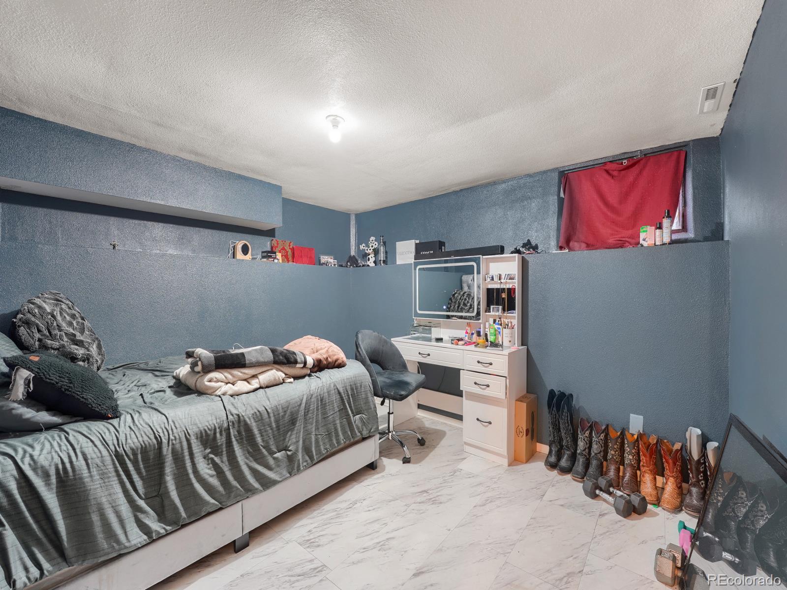 MLS Image #17 for 4960 w oregon place,denver, Colorado