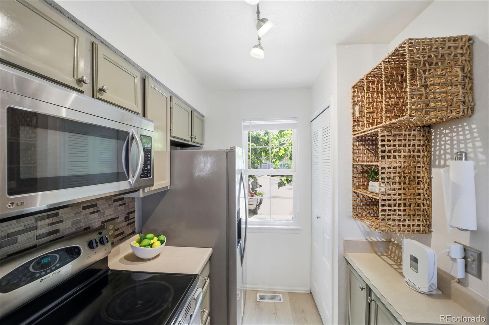MLS Image #15 for 9509 w coal  mine avenue,littleton, Colorado