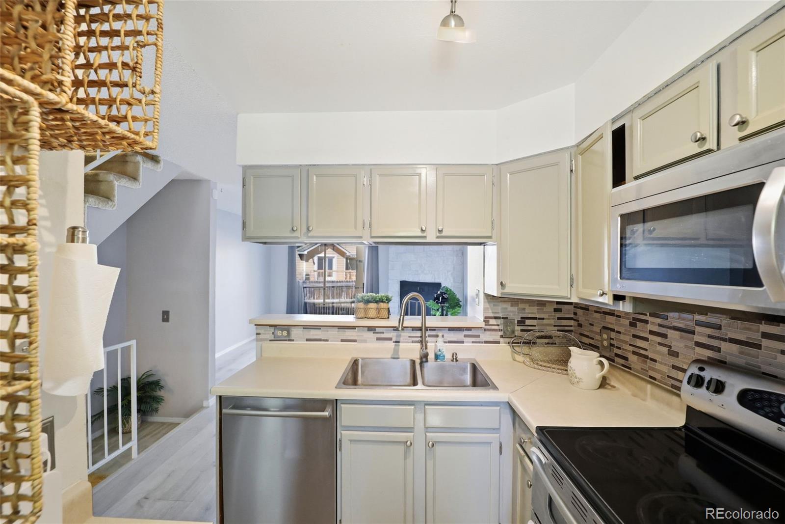 MLS Image #16 for 9509 w coal  mine avenue,littleton, Colorado