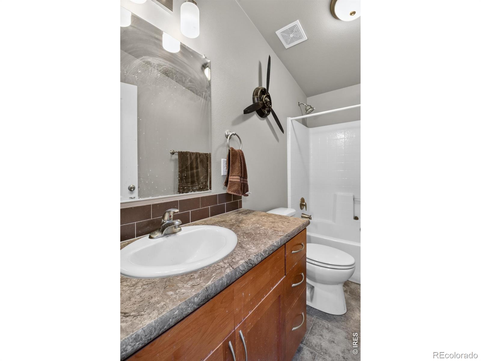 MLS Image #13 for 31608  county road 74 ,galeton, Colorado