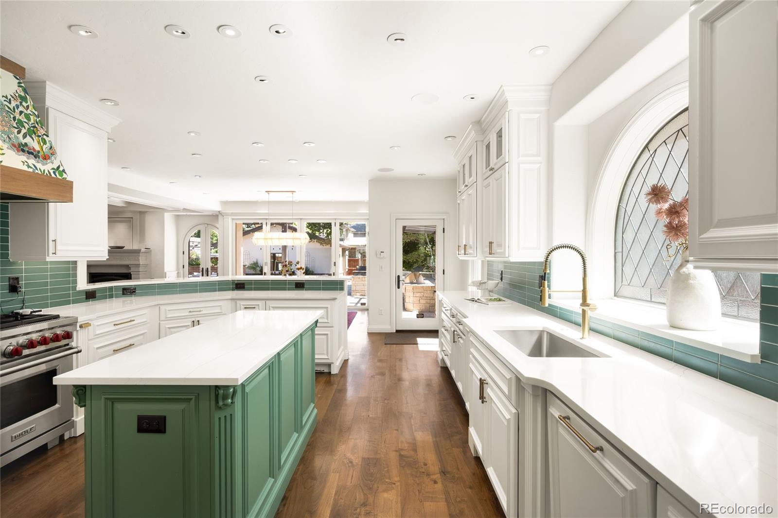 MLS Image #15 for 2534 s saint paul street,denver, Colorado