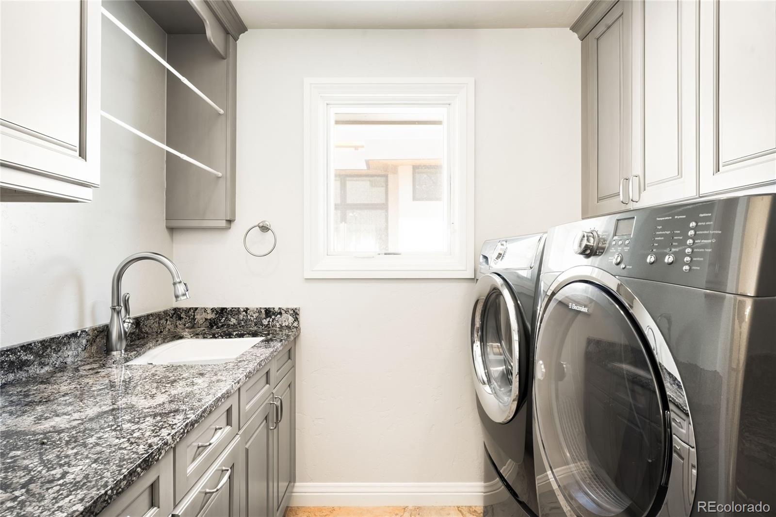 MLS Image #24 for 2534 s saint paul street,denver, Colorado