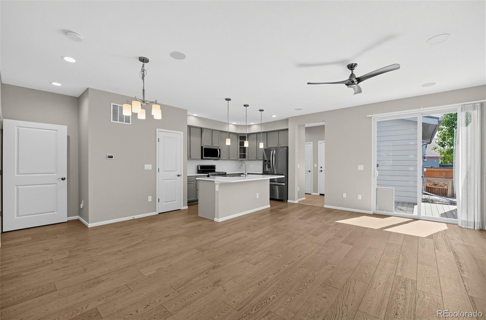 MLS Image #10 for 8954 e 58th drive,denver, Colorado