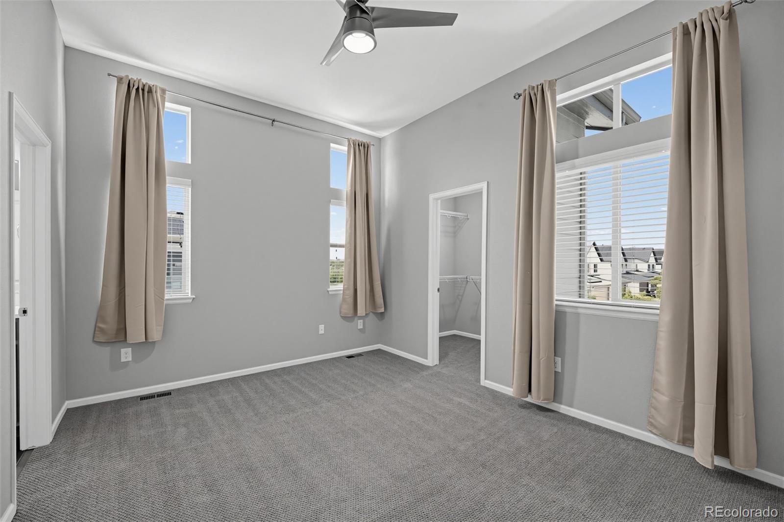 MLS Image #14 for 8954 e 58th drive,denver, Colorado