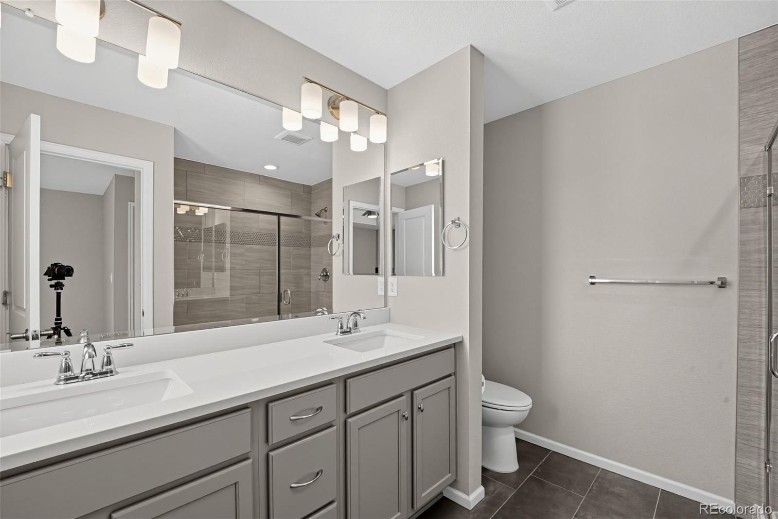 MLS Image #23 for 8954 e 58th drive,denver, Colorado