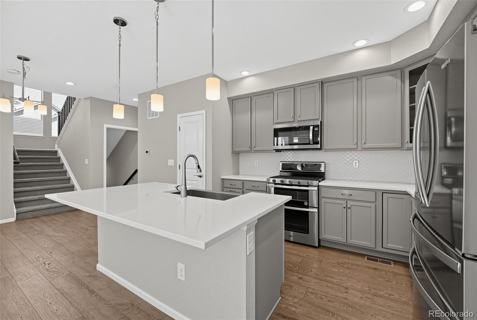 MLS Image #4 for 8954 e 58th drive,denver, Colorado