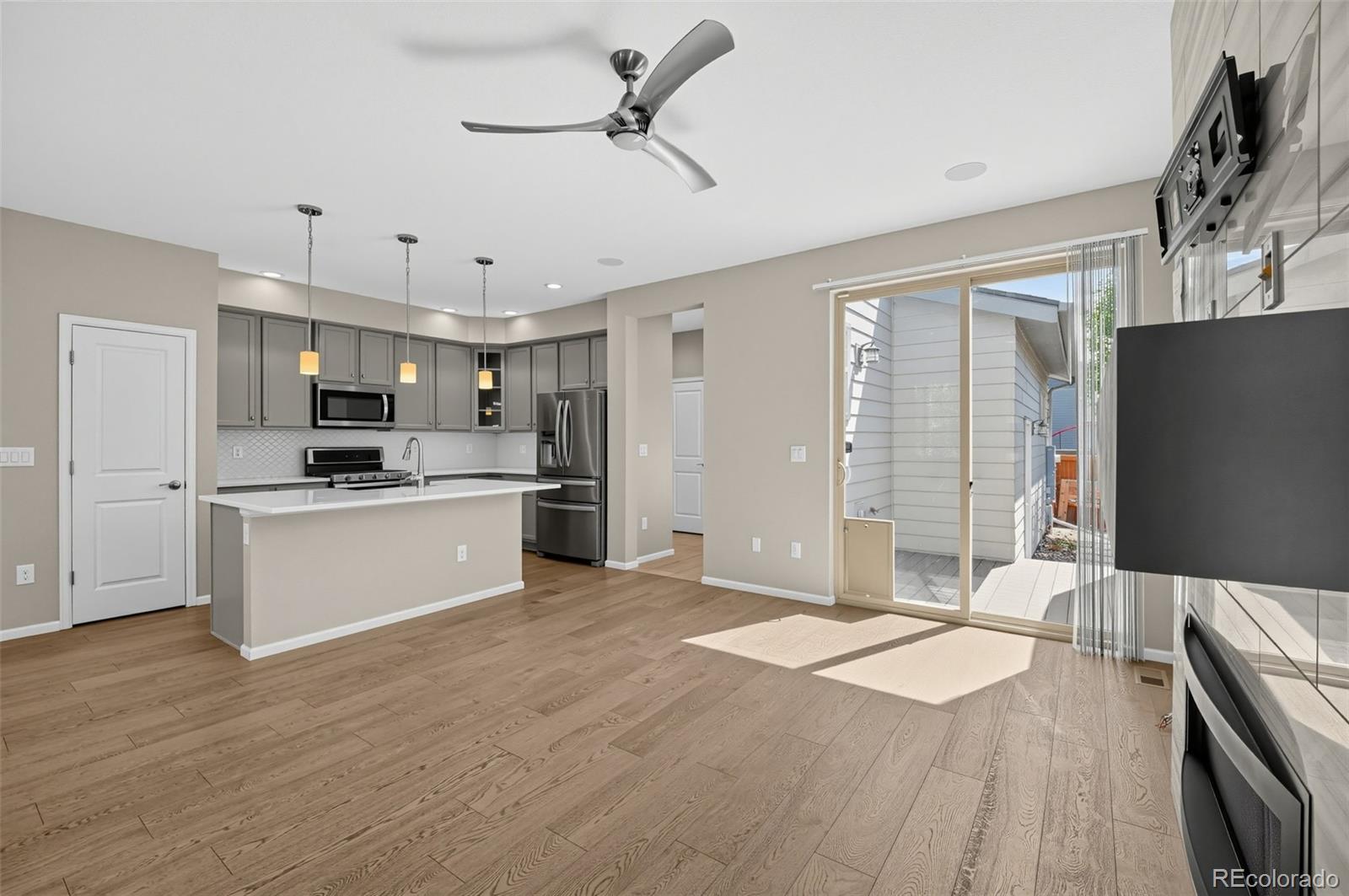MLS Image #9 for 8954 e 58th drive,denver, Colorado
