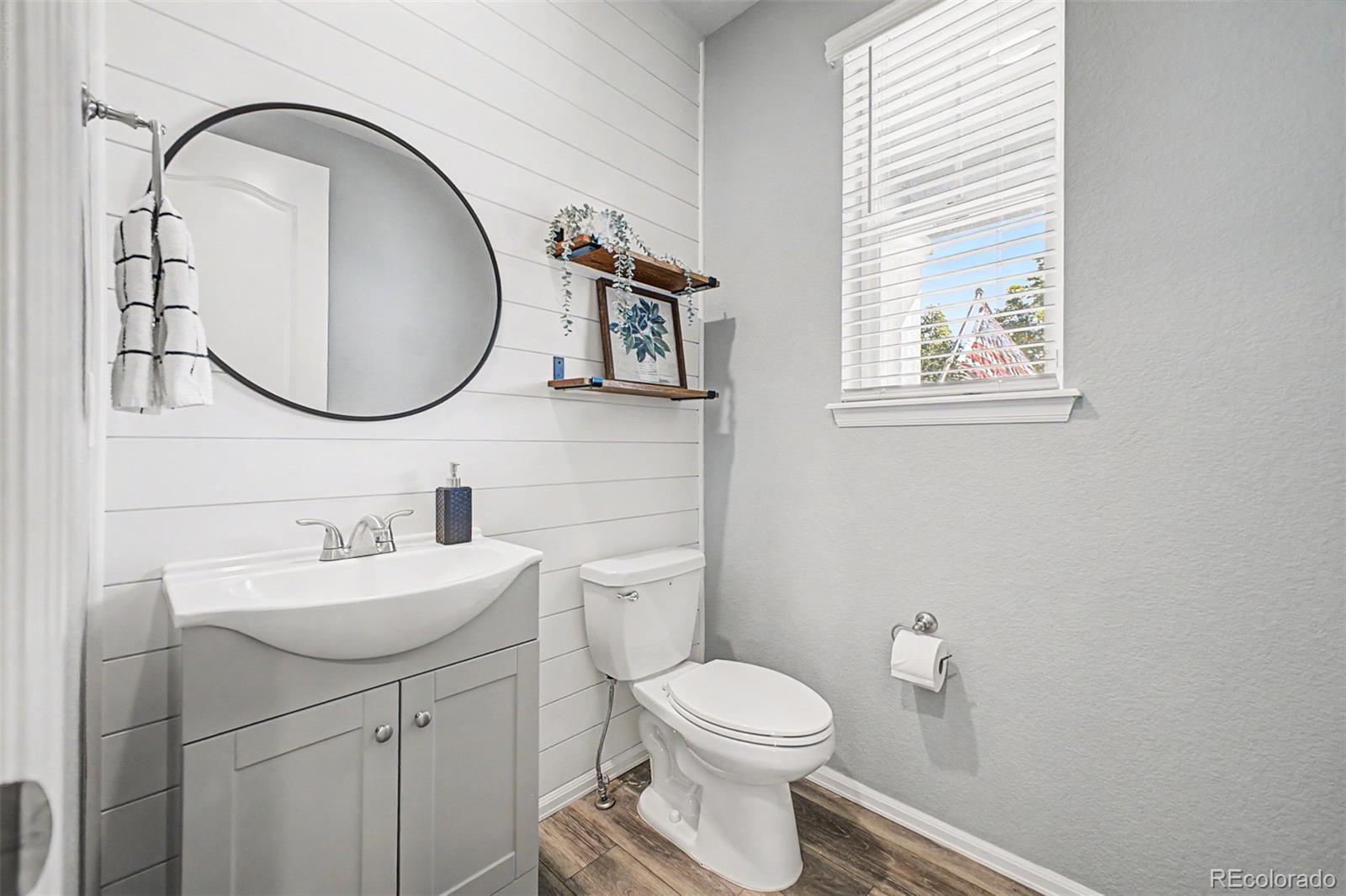 MLS Image #14 for 423 n patsburg street,aurora, Colorado