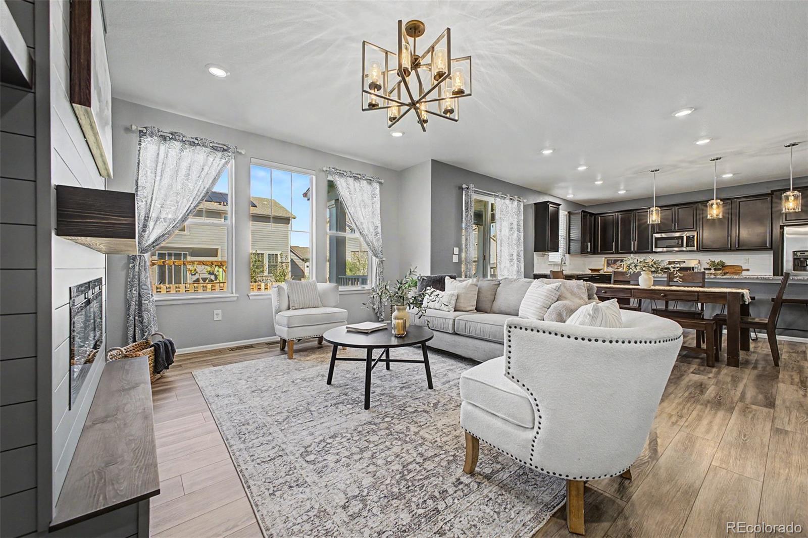 MLS Image #5 for 423 n patsburg street,aurora, Colorado