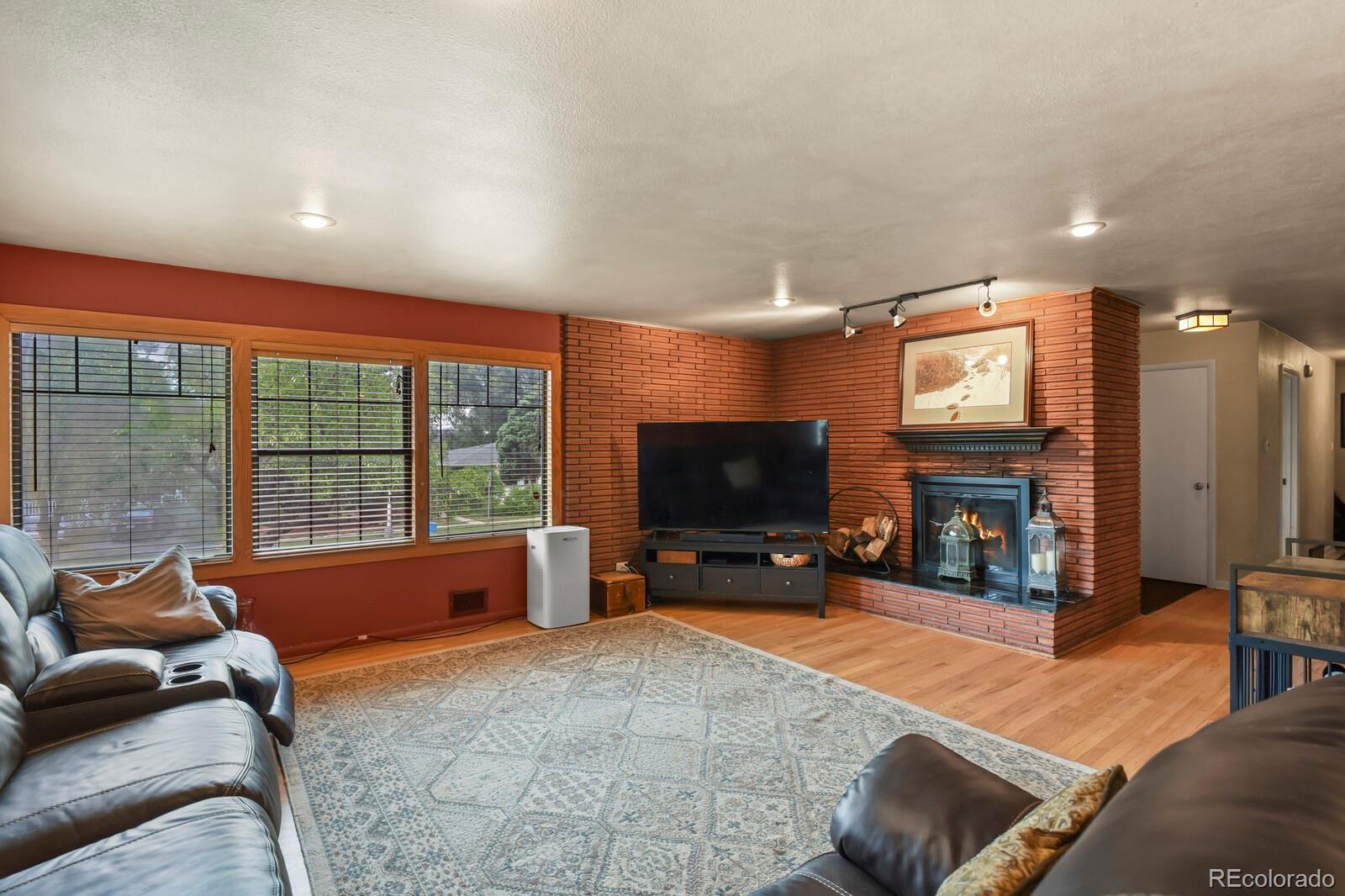 MLS Image #3 for 1759  palmer park boulevard,colorado springs, Colorado