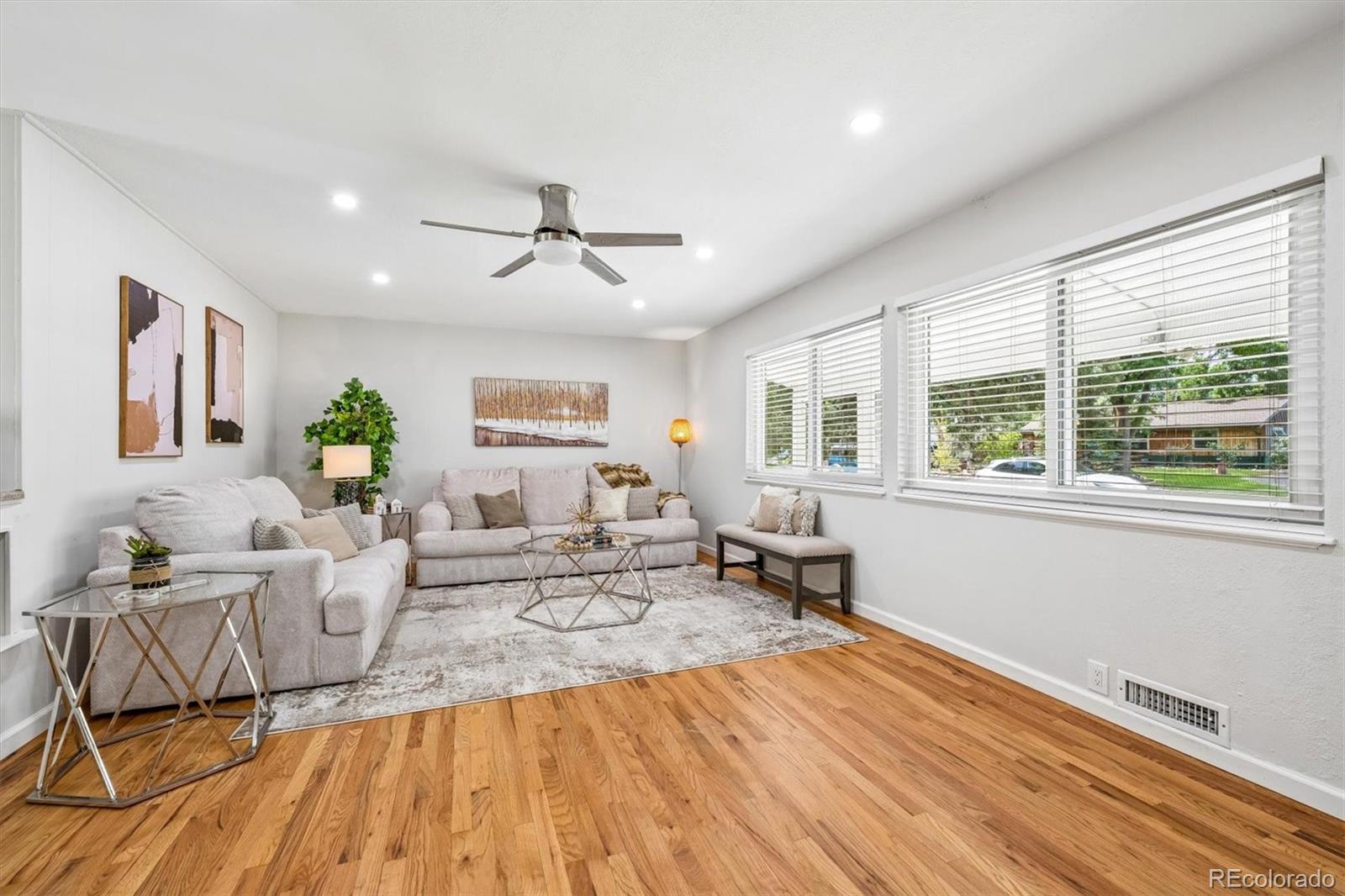 MLS Image #3 for 1150 s fairfax street,denver, Colorado