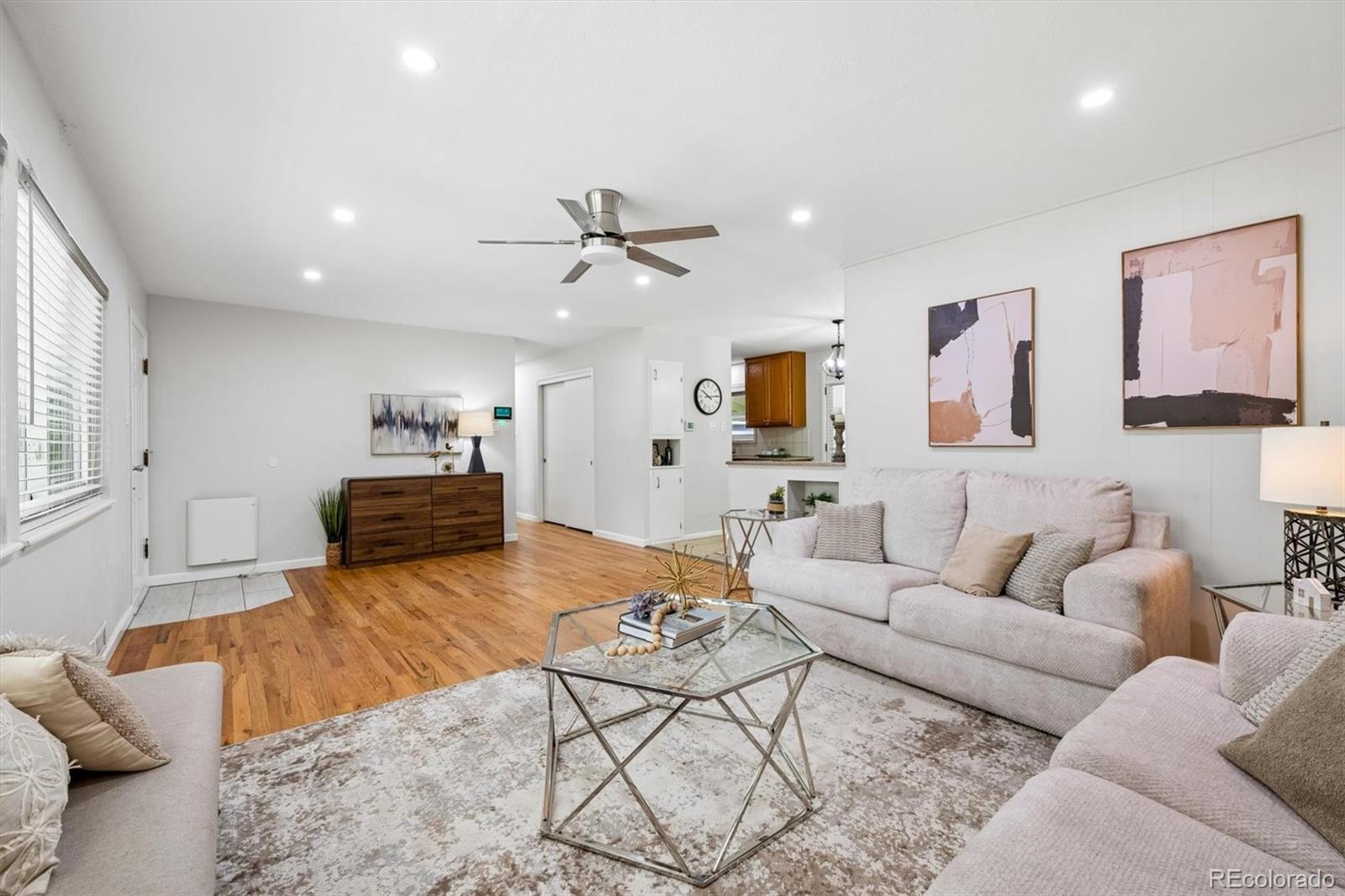 MLS Image #7 for 1150 s fairfax street,denver, Colorado
