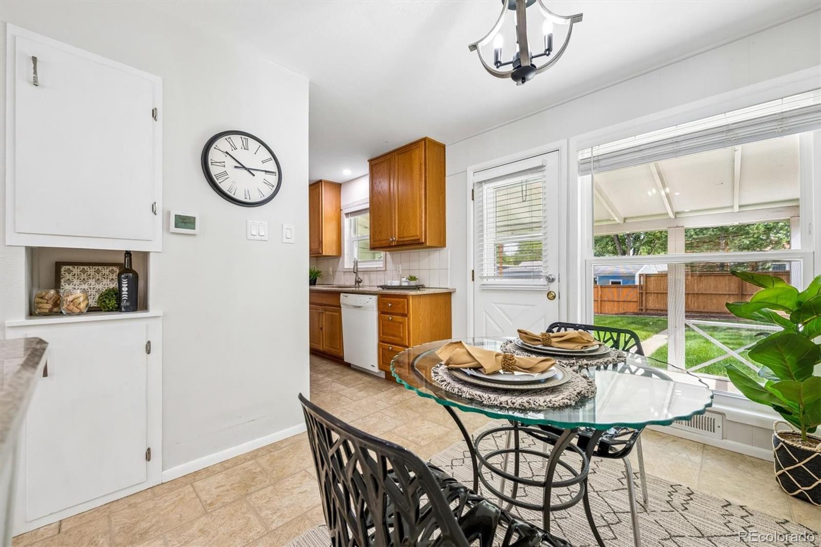 MLS Image #8 for 1150 s fairfax street,denver, Colorado