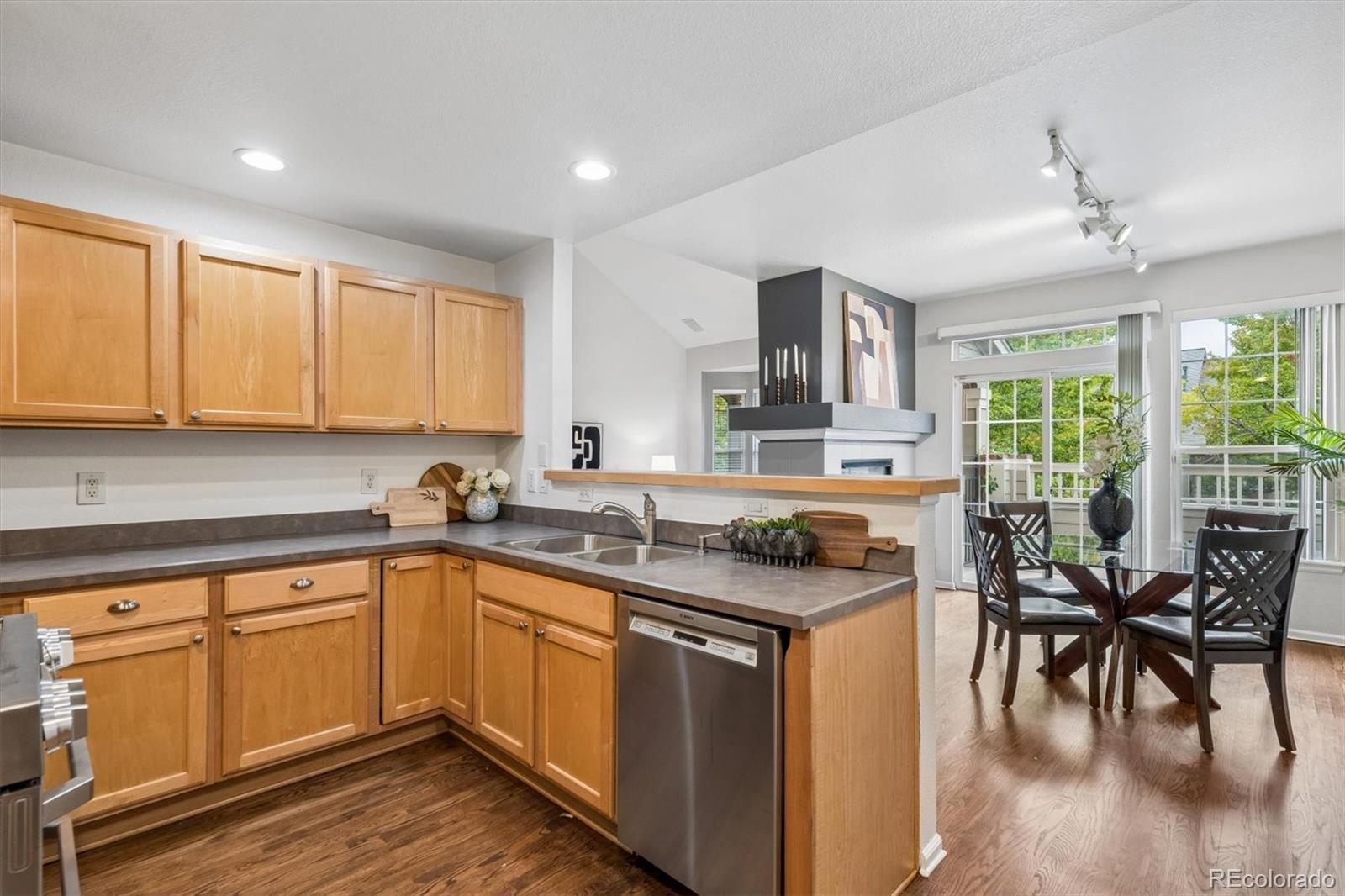 MLS Image #17 for 38  spruce street,denver, Colorado