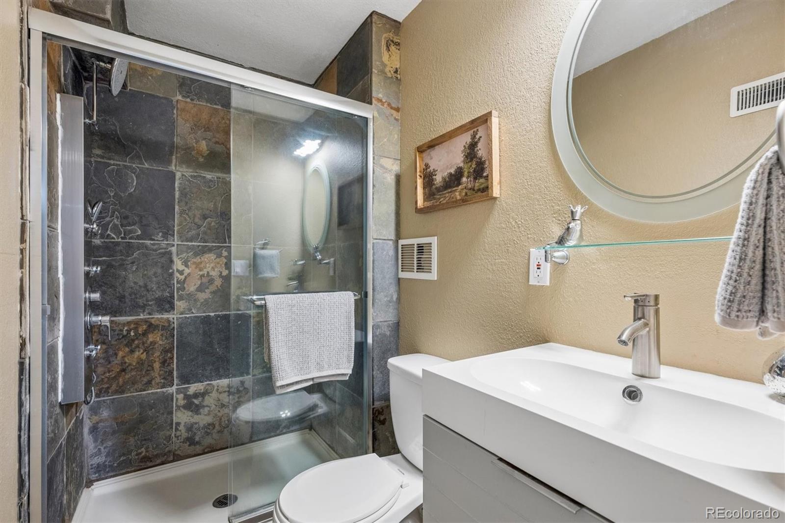 MLS Image #29 for 38  spruce street,denver, Colorado