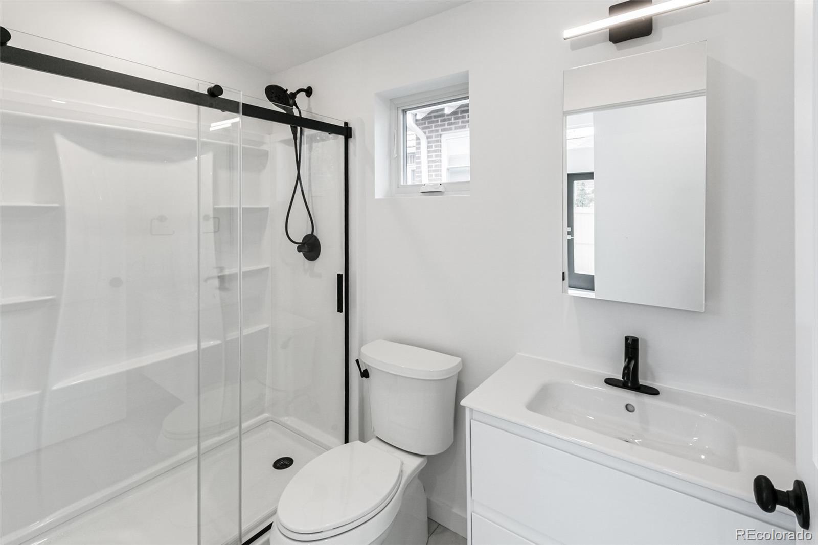 MLS Image #10 for 812 s eliot street,denver, Colorado