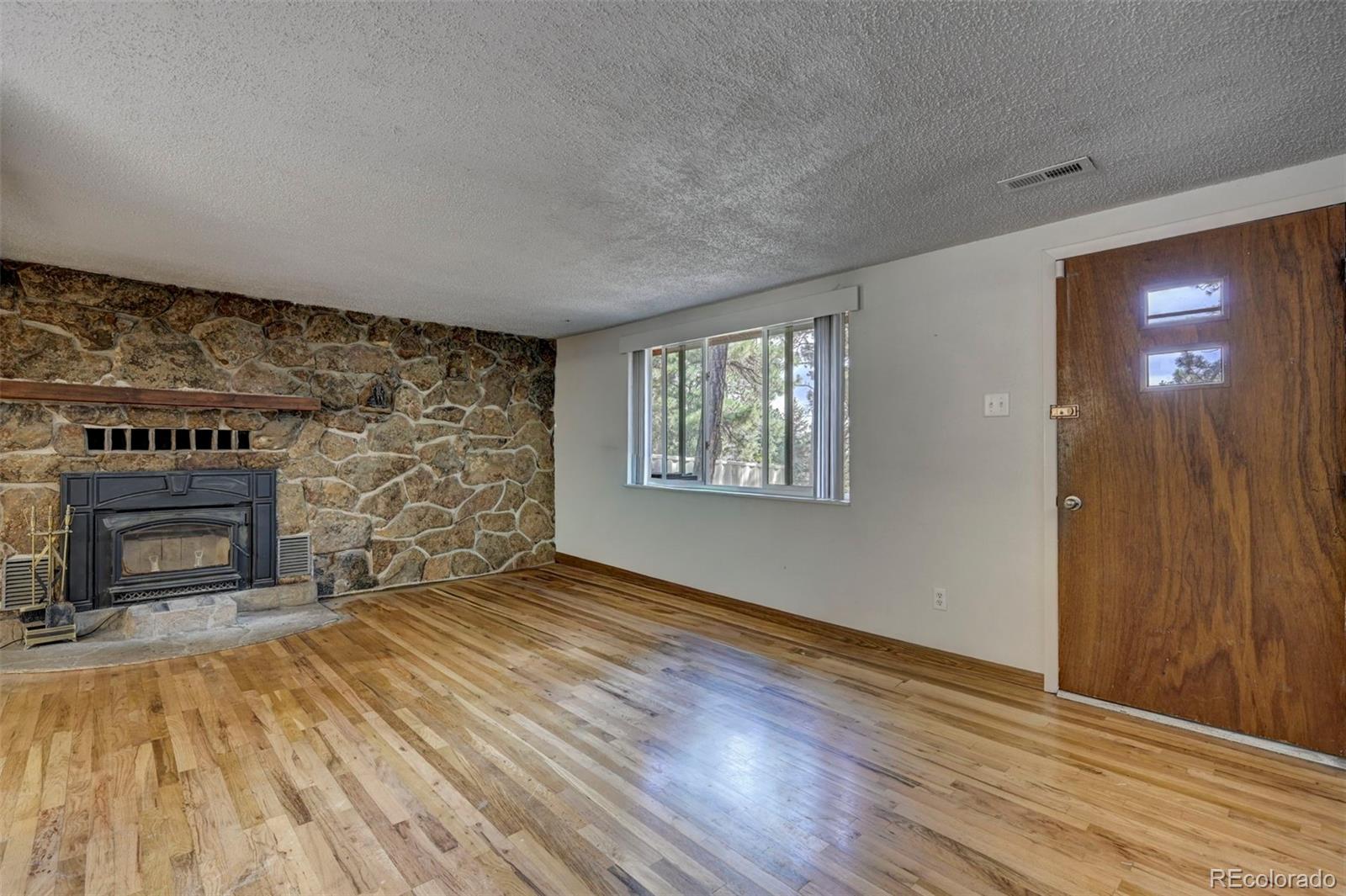 MLS Image #3 for 10689  charles lane,rye, Colorado