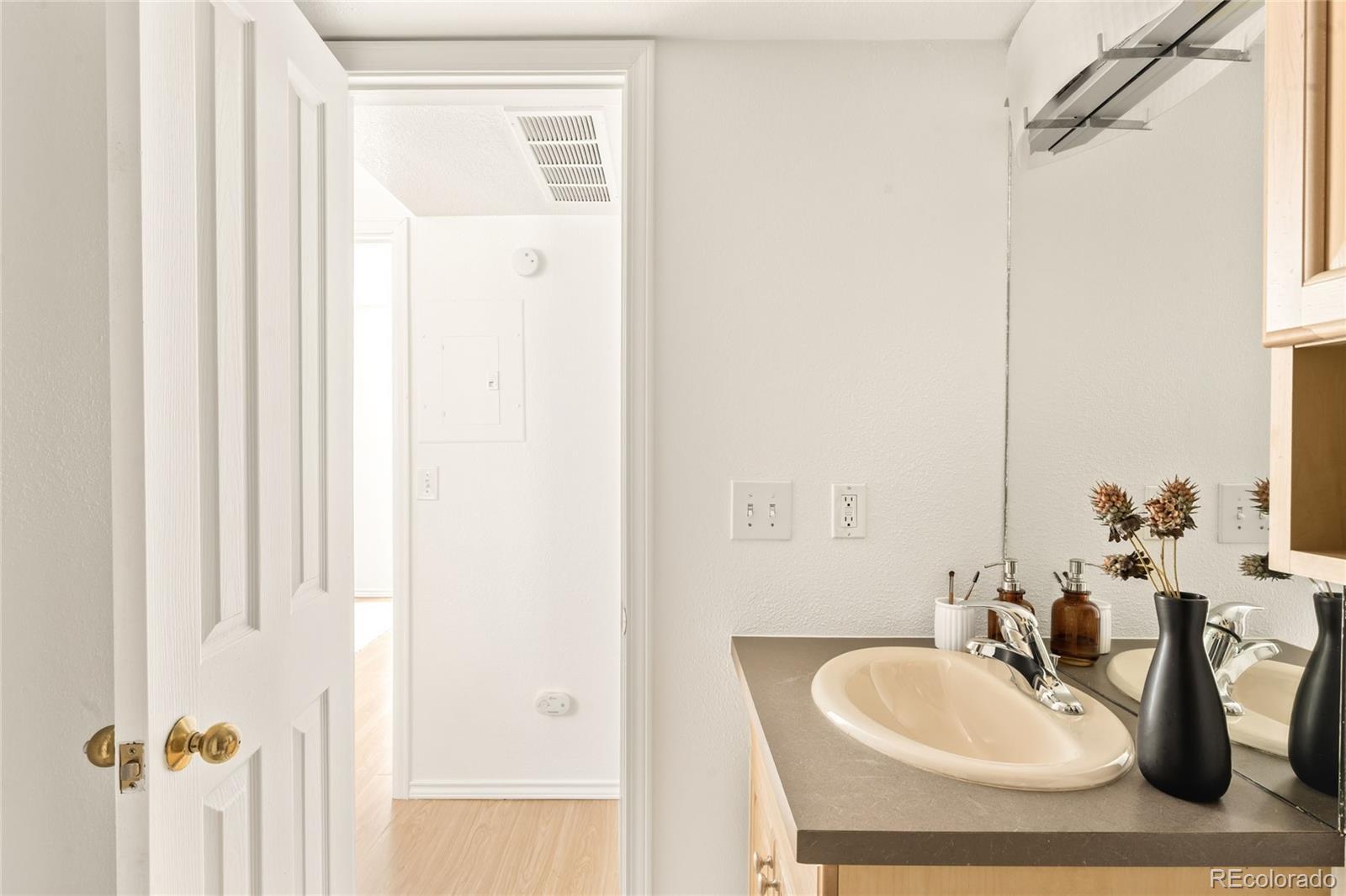 MLS Image #15 for 6380 s boston street,greenwood village, Colorado