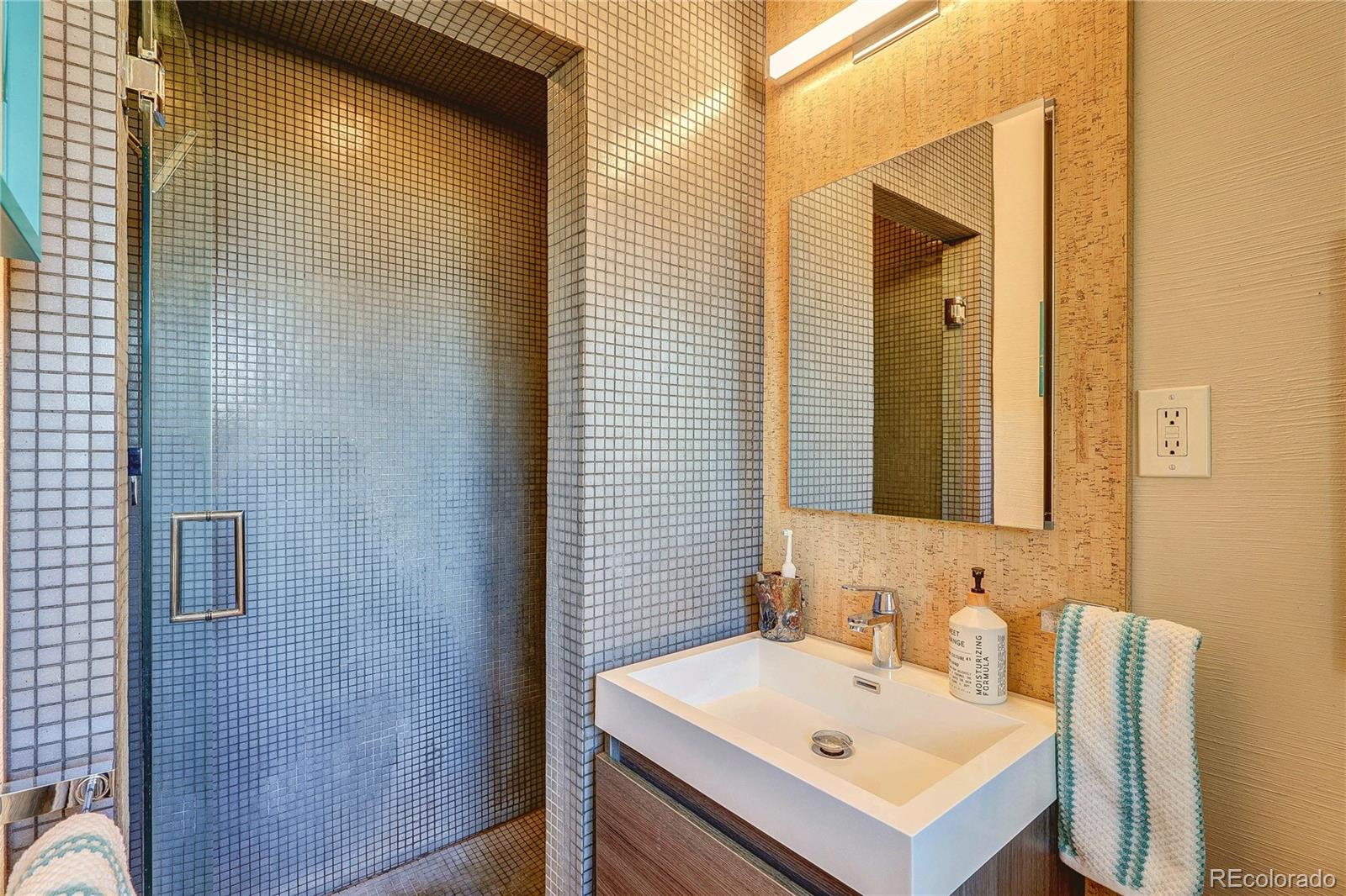 MLS Image #30 for 3532 s eudora way,denver, Colorado