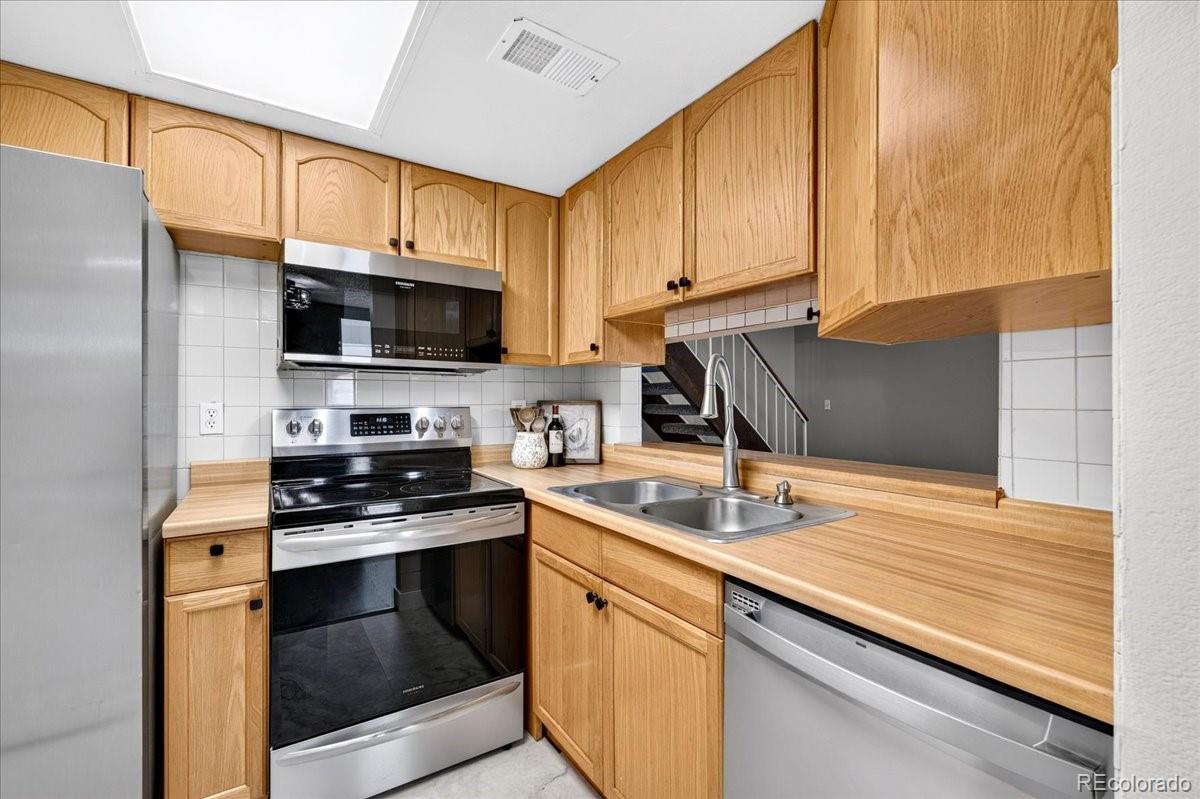 MLS Image #18 for 10001 e evans ,denver, Colorado