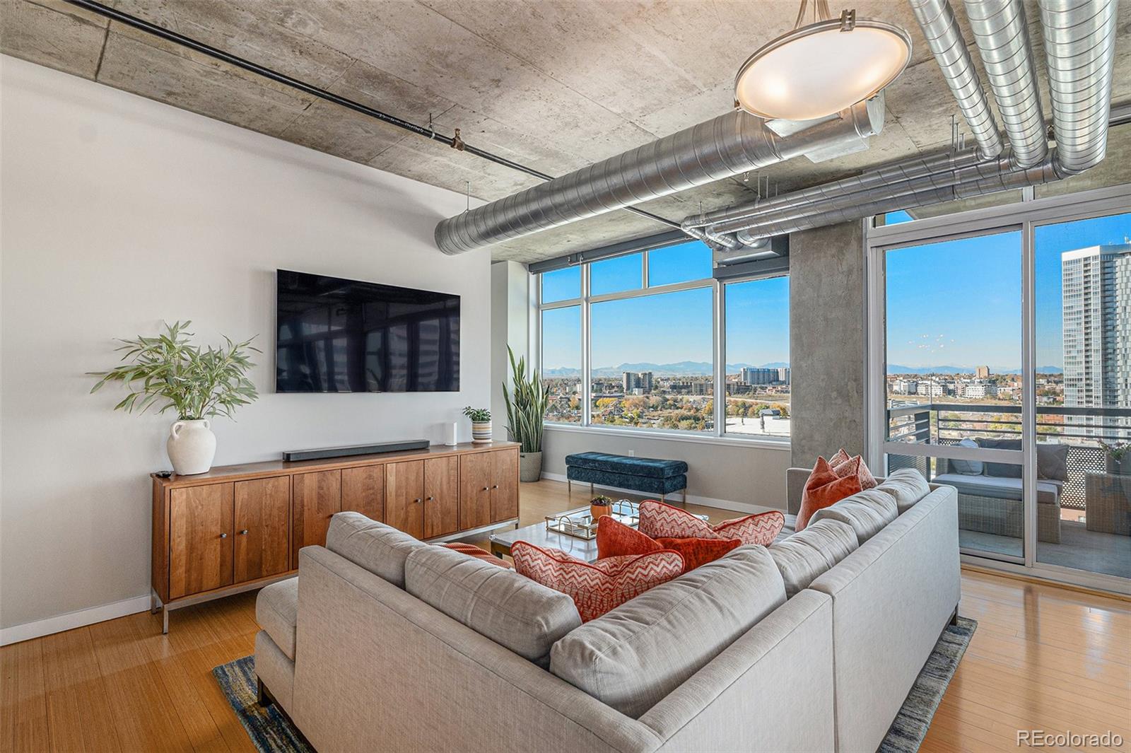 MLS Image #11 for 1401  wewatta street,denver, Colorado