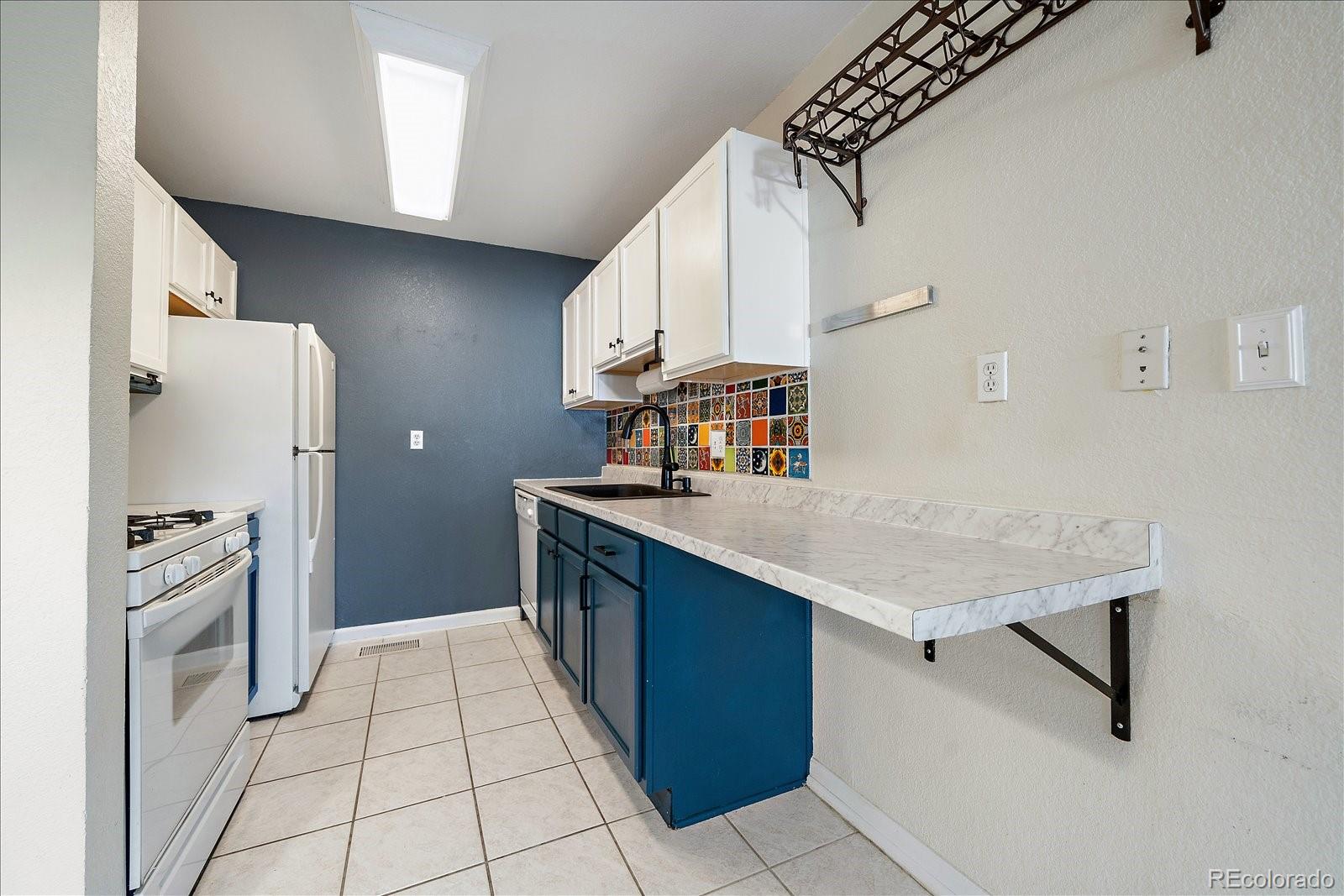 MLS Image #5 for 2424 w 35th avenue,denver, Colorado