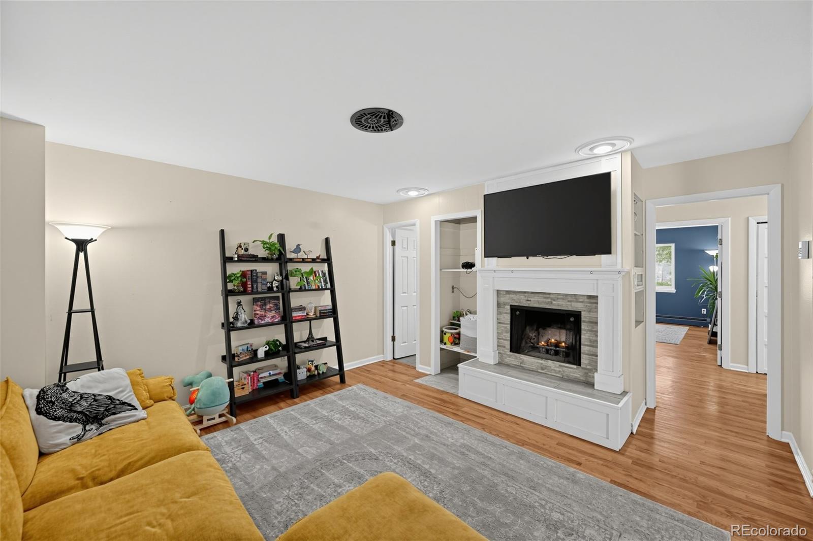 MLS Image #2 for 2288 s sherman street,denver, Colorado