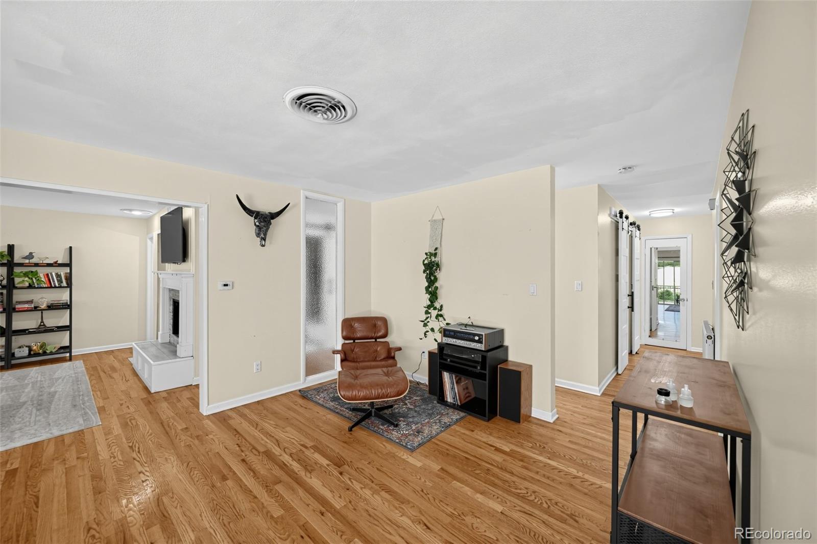 MLS Image #7 for 2288 s sherman street,denver, Colorado