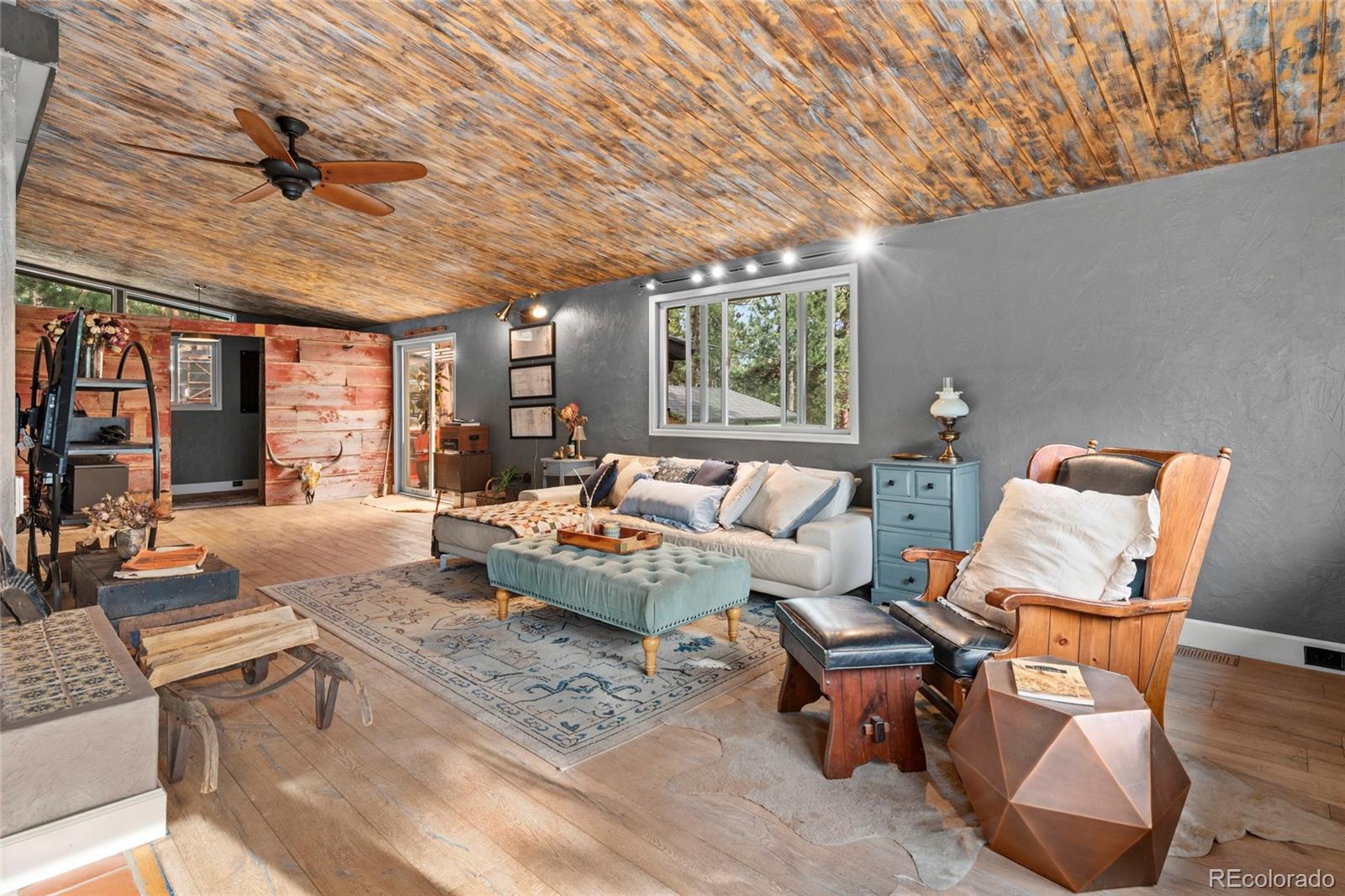 MLS Image #10 for 22937  pawnee road,indian hills, Colorado