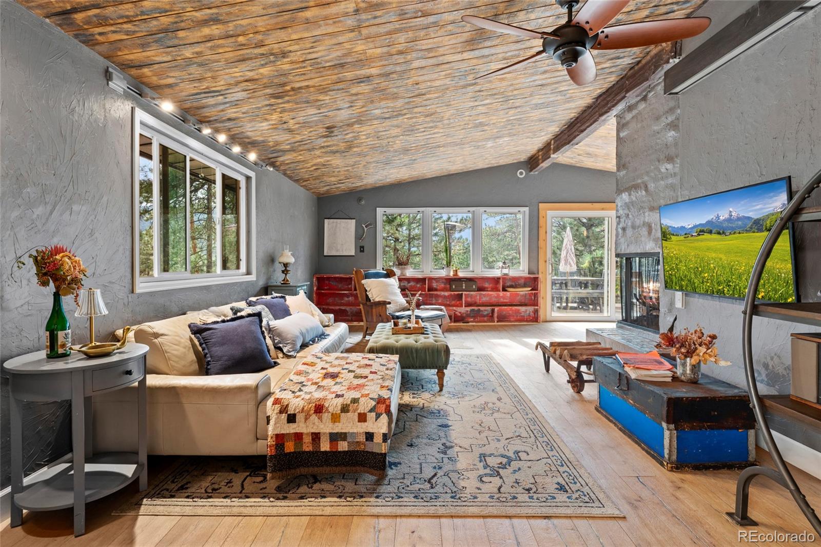 MLS Image #11 for 22937  pawnee road,indian hills, Colorado