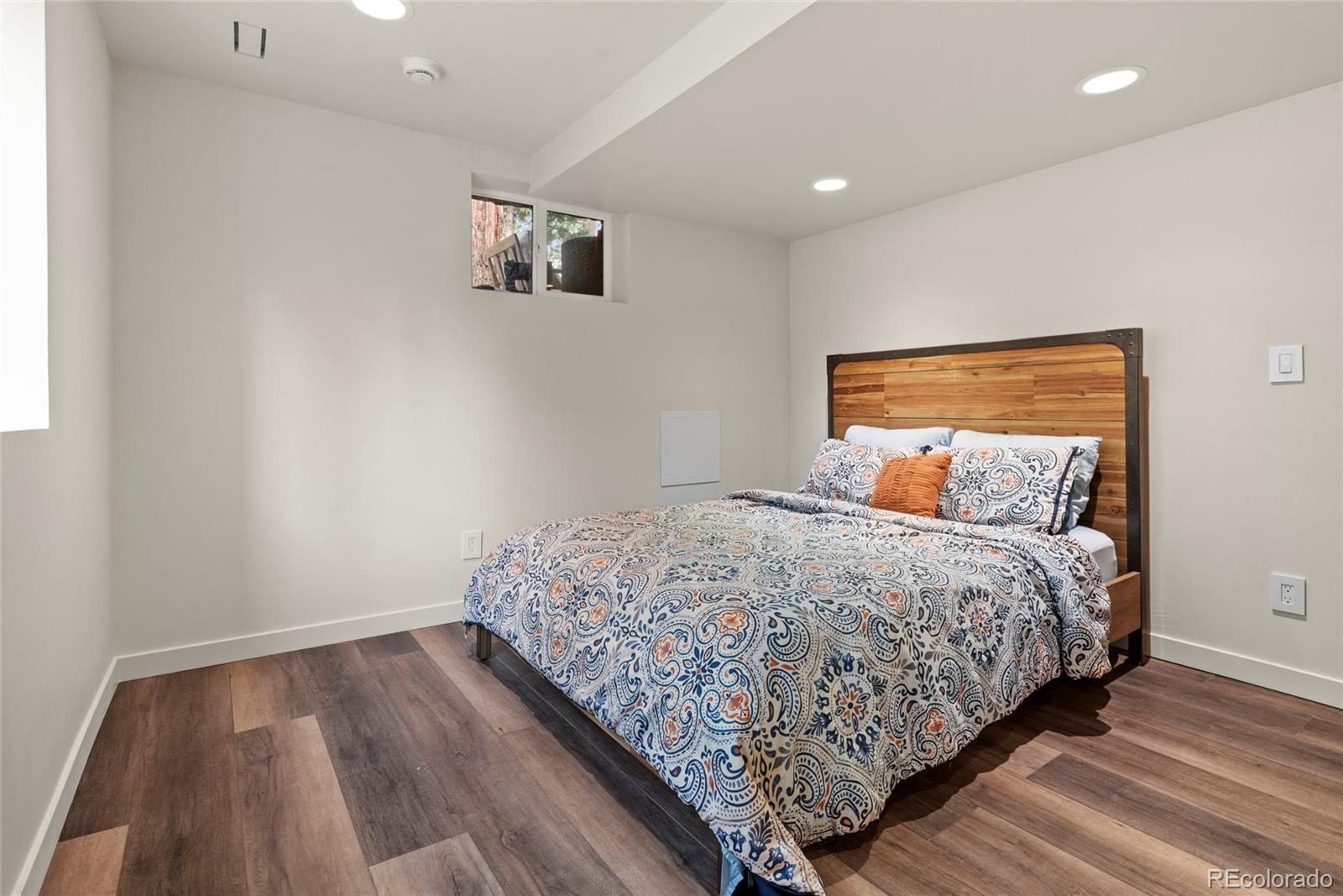 MLS Image #22 for 22937  pawnee road,indian hills, Colorado